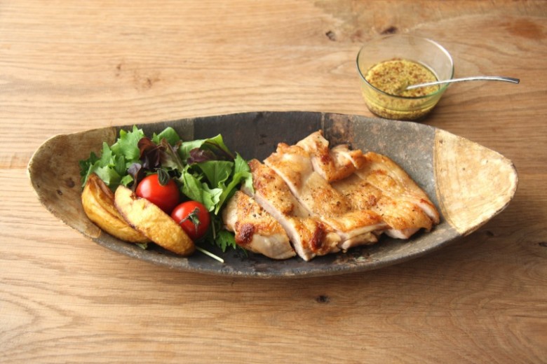 鶏肉のソテー　塩レモンマスタードソース